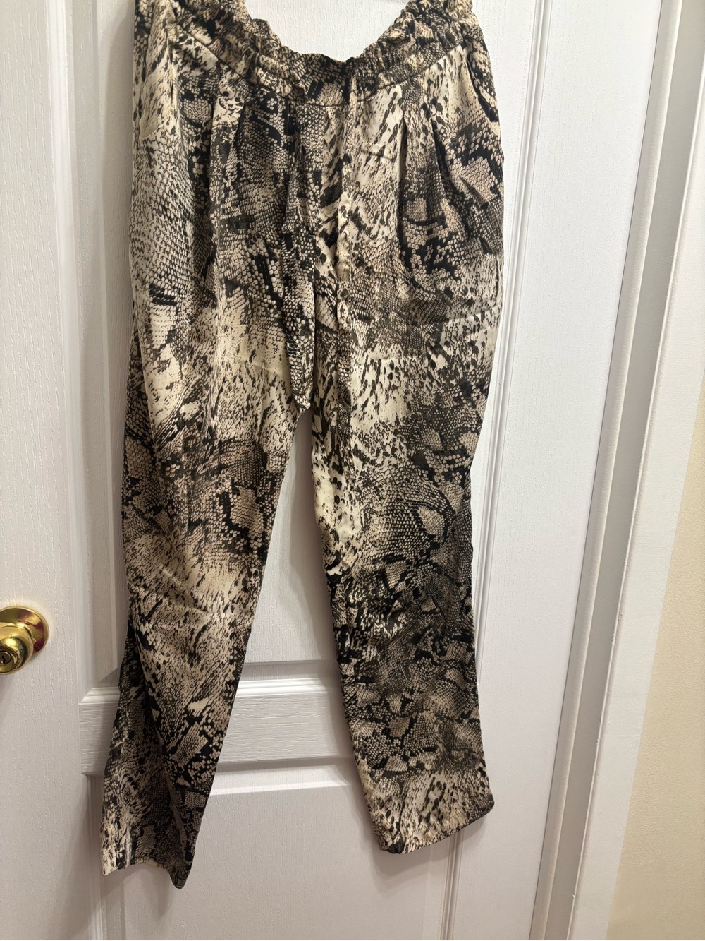 Dex Snake-Print Elastic Waist Pants - Beige & Black
